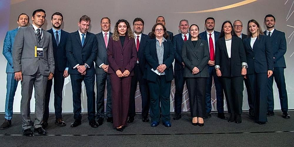  AİRBUS VE TÜRK HAVA YOLLARI, TOULOUSE'DA BULUŞTU