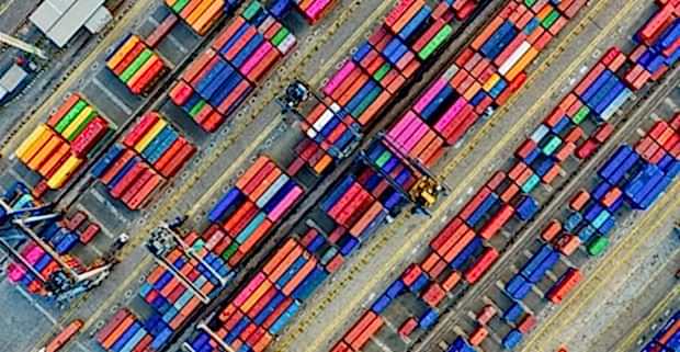  LİMANLAR VE LOJİSTİK MERKEZLERİNDE DİJİTAL İKİZ DÖNEMİ BAŞLIYOR