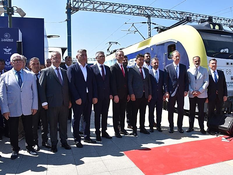 TÜRKİYE, ÇİN-AVRUPA DEMİRYOLU HATTINDA STRATEJİK MERKEZ OLUYOR